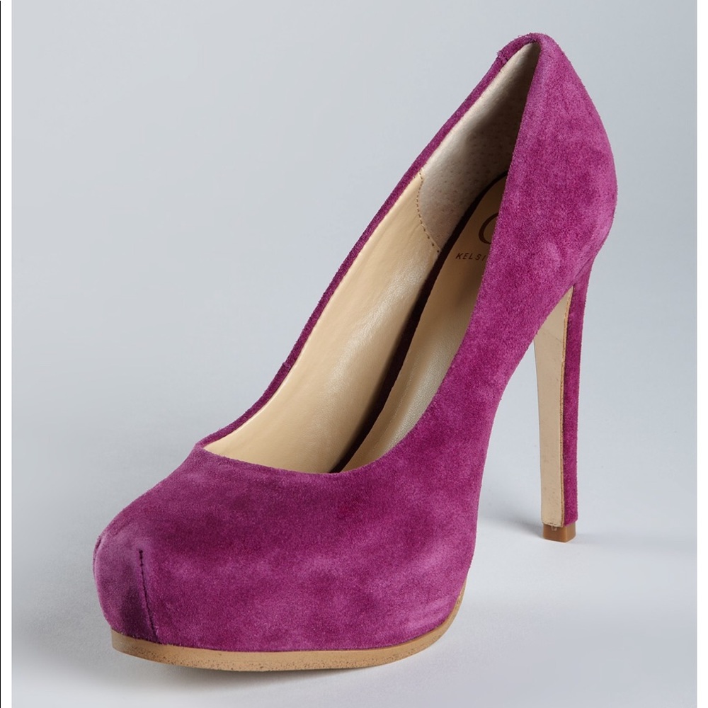 Kelsi Dagger purple suede heels 👠